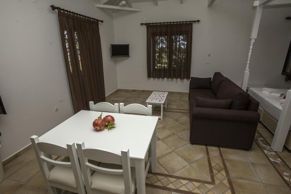Stoúpa Kolokotronis Hotel & Spa מראה חיצוני תמונה