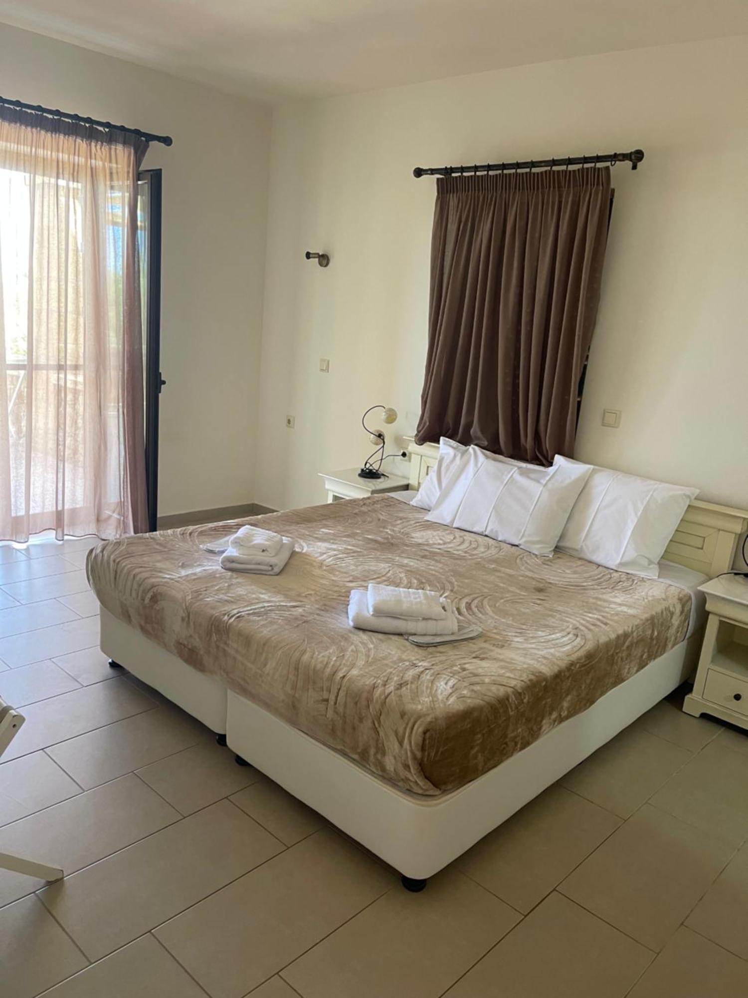 Stoúpa Kolokotronis Hotel & Spa מראה חיצוני תמונה